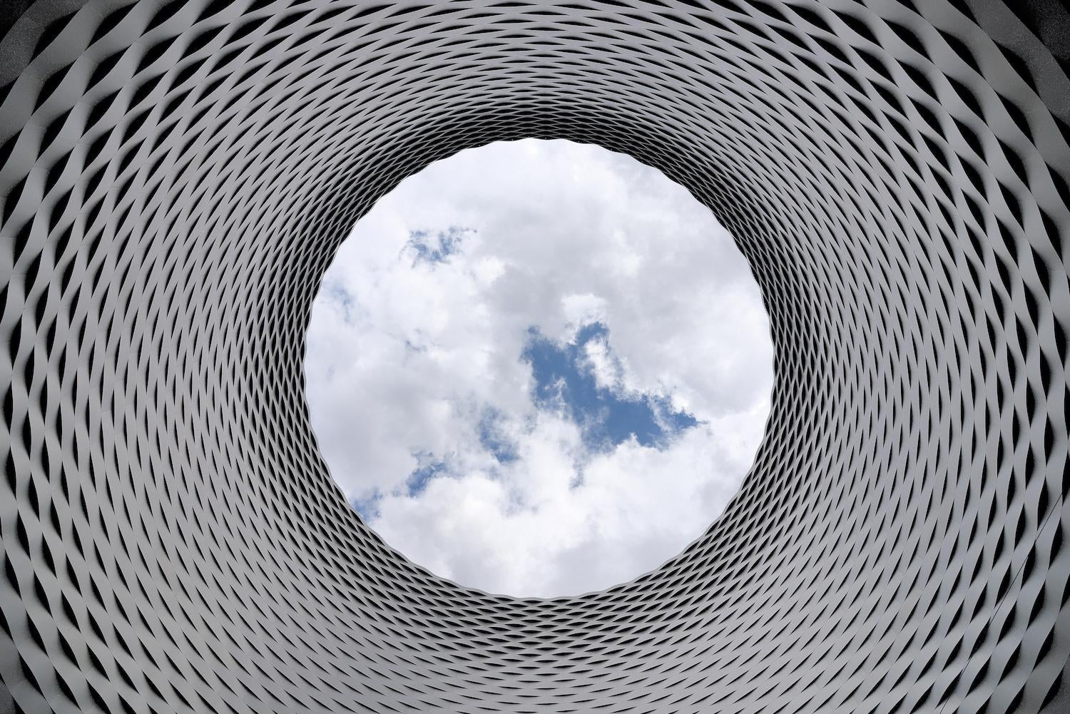 Serverless Computing vs. Containers
